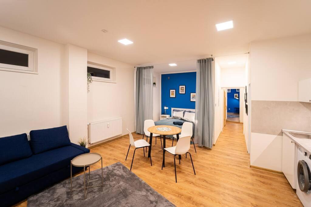 Sauna Apartment - Брно Экстерьер фото